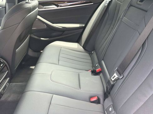 Used 2023 BMW 530e w/ Premium Package RWD image 12