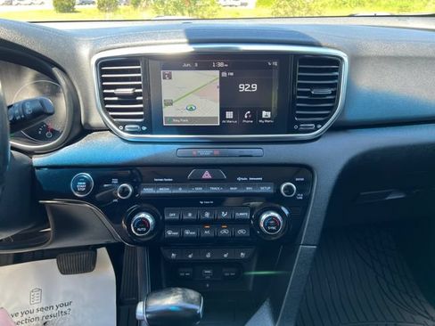 Used 2020 Kia Sportage EX w/ EX Technology Package AWD/4WD image 22
