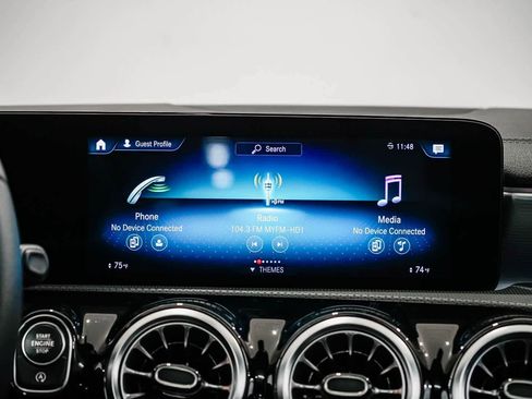 Used 2022 Mercedes-Benz CLA 250 image 14