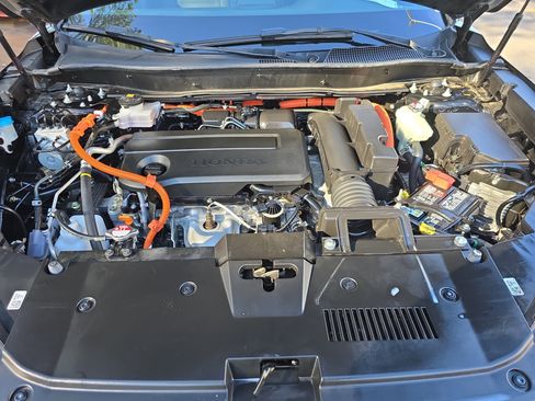 Certified 2024 Honda CR-V Sport image 30