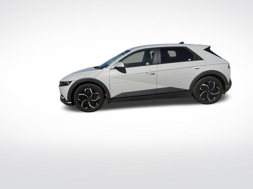Used 2024 Hyundai Ioniq 5 SEL AWD/4WD image 2