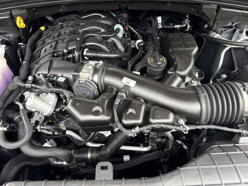 New 2026 Jeep Grand Cherokee Laredo X RWD image 32