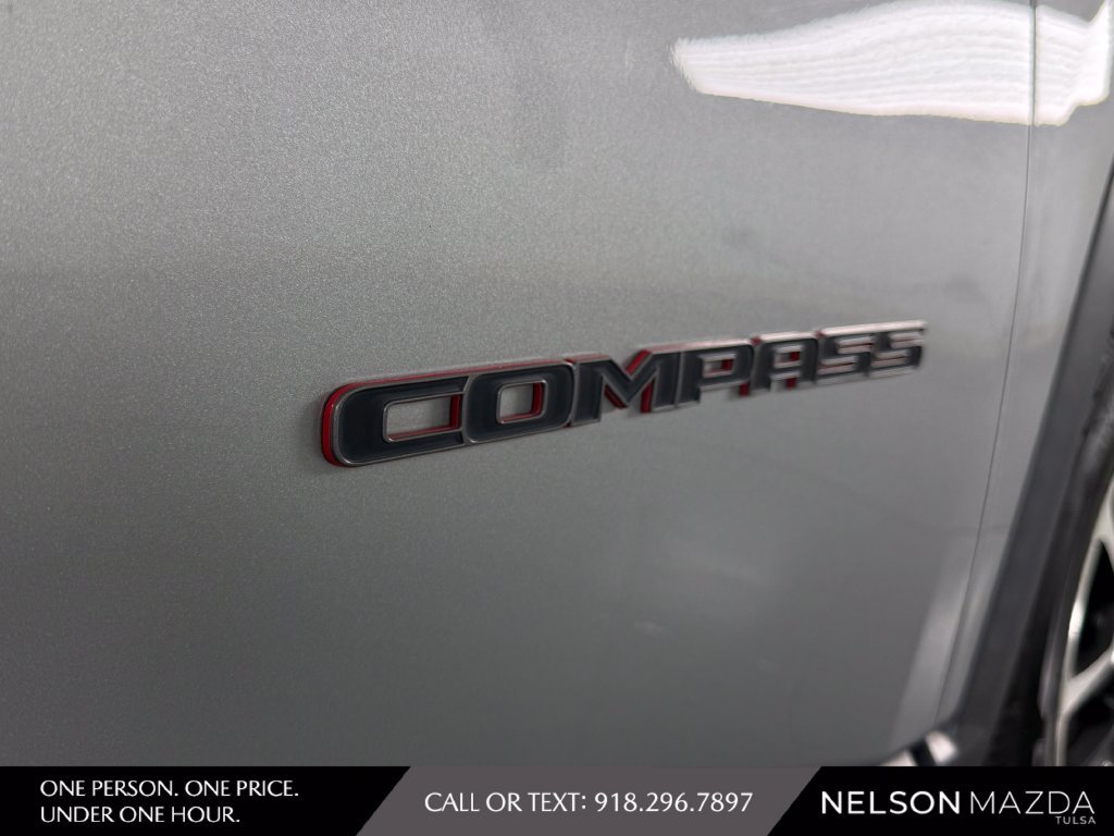 Used 2020 Jeep Compass Trailhawk AWD/4WD image 9