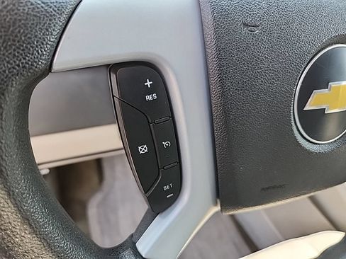 Used 2007 Chevrolet Equinox LS AWD/4WD image 10