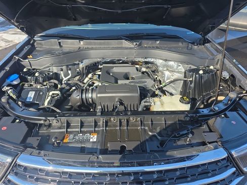 Used 2020 Ford Explorer XLT w/ Equipment Group 202A image 34