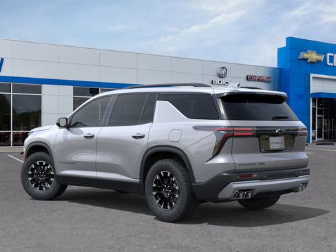 New 2026 Chevrolet Traverse Z71 w/ Enhanced Driving Package image 3