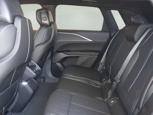 New 2026 Cadillac Lyriq Sport w/ LPO, ONYX Package AWD/4WD image 13
