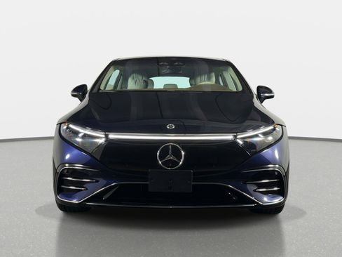Used 2023 Mercedes-Benz EQS 580 4MATIC Sedan image 9
