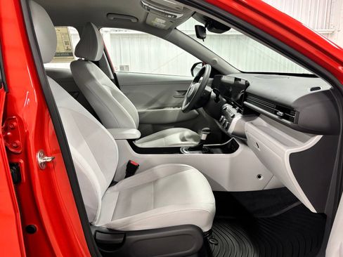 Certified 2024 Hyundai Kona SE AWD/4WD image 21