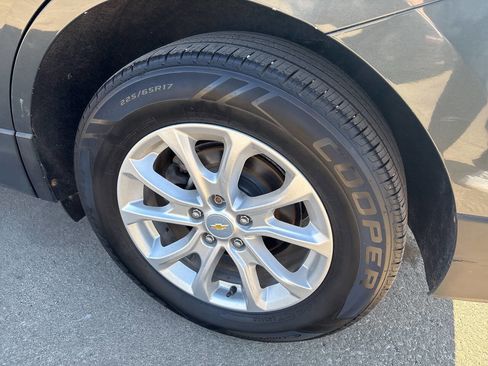 Used 2018 Chevrolet Equinox LT image 7