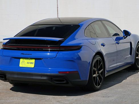 Used 2025 Porsche Panamera w/ Premium Package RWD image 54