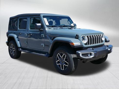 New 2026 Jeep Wrangler Unlimited Sahara AWD/4WD image 3