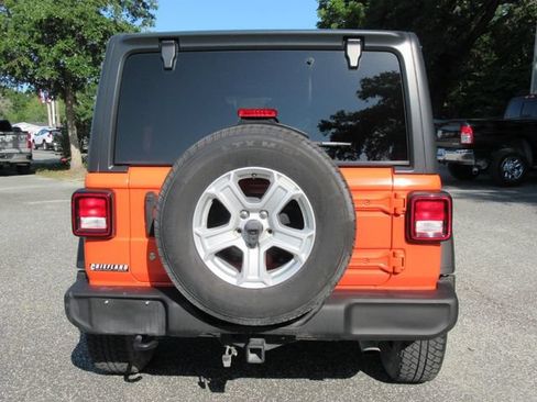Used 2018 Jeep Wrangler Unlimited Sport S AWD/4WD image 6