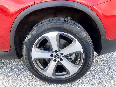 Used 2018 Mercedes-Benz GLC 300 4MATIC image 20
