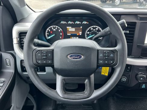 Used 2024 Ford F250 XL w/ XL Chrome Package image 21
