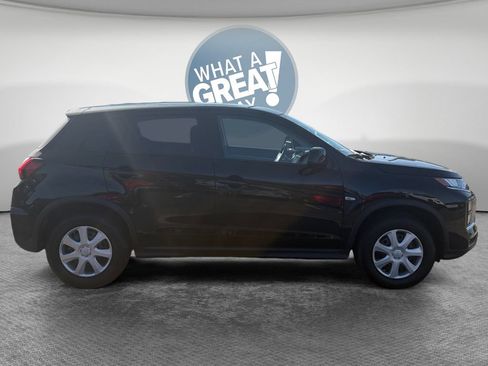 Used 2026 Mitsubishi Outlander Sport AWD image 2
