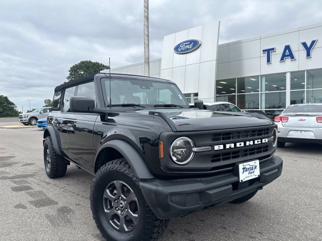 Used 2025 Ford Bronco 4-Door AWD/4WD image 4