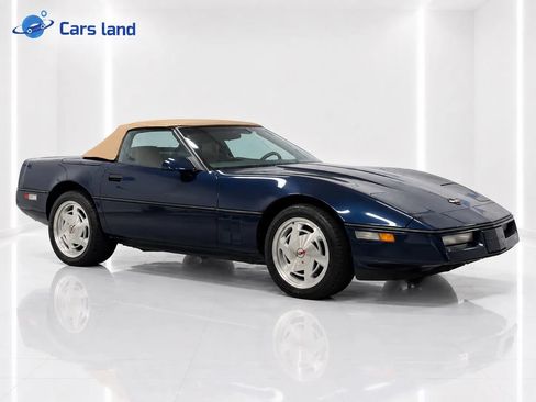 Used 1989 Chevrolet Corvette Convertible RWD image 2