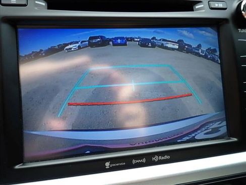 Used 2019 Toyota Highlander XLE AWD/4WD image 24