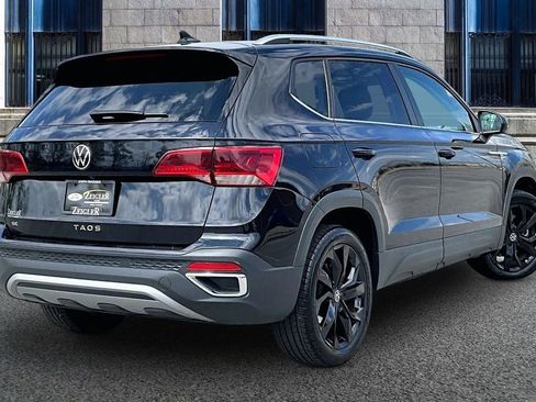 Used 2024 Volkswagen Taos SE image 11