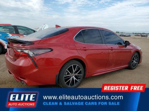 Used 2021 Toyota Camry SE w/ Cold Weather Package image 6