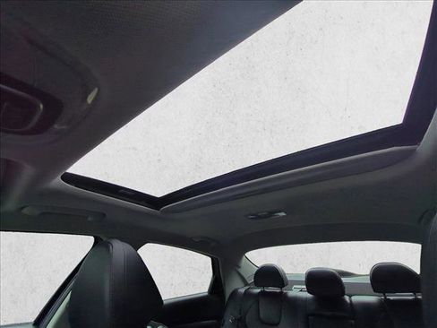 Certified 2025 Hyundai Elantra Limited image 21