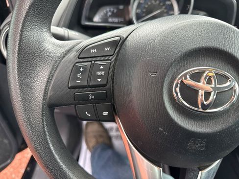 Used 2017 Toyota Yaris iA FWD image 19