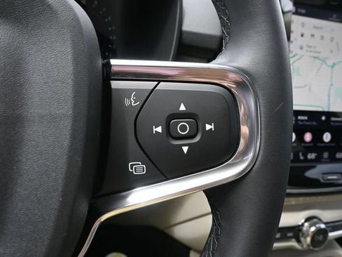 Used 2024 Volvo XC40 B5 Plus w/ Protection Package Premier AWD/4WD image 31