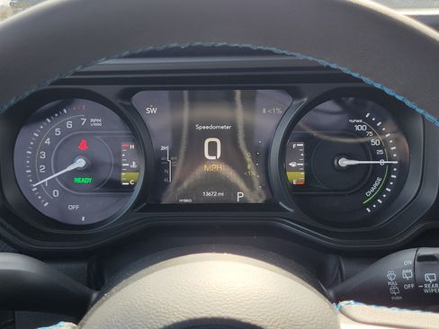 Used 2025 Jeep Wrangler Unlimited Rubicon 4xe w/ Convenience Group image 9