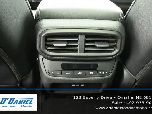 Used 2024 Honda Pilot Touring image 38