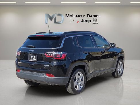 Used 2022 Jeep Compass Latitude image 5