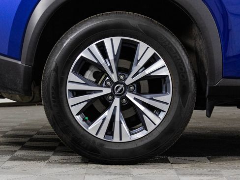 Used 2023 Nissan Rogue SV w/ SV Premium B Package image 42