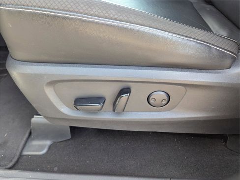 Used 2023 Nissan Pathfinder SL image 21