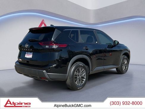 Used 2024 Nissan Rogue S FWD image 5