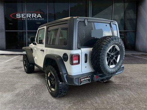 Used 2019 Jeep Wrangler Rubicon image 2