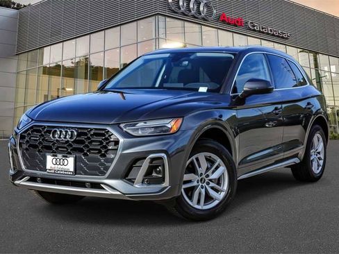 Used 2023 Audi Q5 2.0T Premium w/ Convenience Package image 1