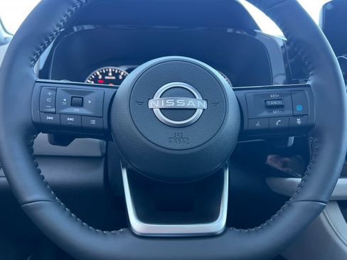 New 2025 Nissan Pathfinder SL image 29