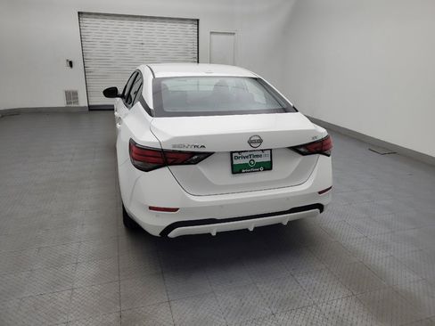 Used 2024 Nissan Sentra SV FWD image 6