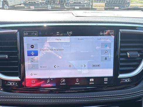 New 2026 Chrysler Pacifica Select image 17