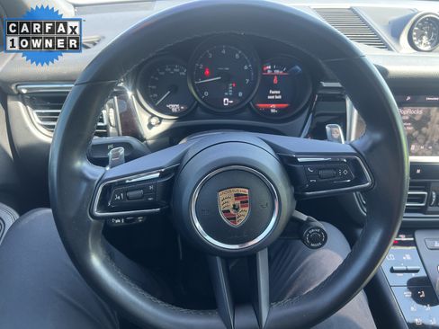 Used 2023 Porsche Macan AWD/4WD image 18