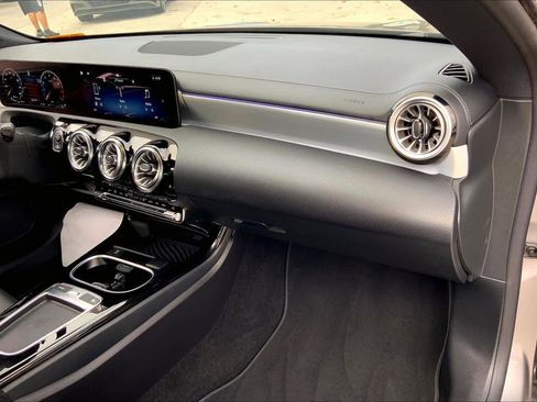 Used 2024 Mercedes-Benz CLA 250 image 16