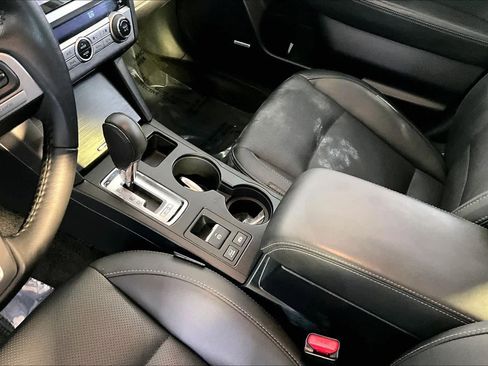 Used 2015 Subaru Outback 2.5i Limited image 16