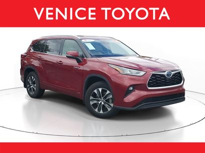 Used 2020 Toyota Highlander XLE w/ Protection Package #3