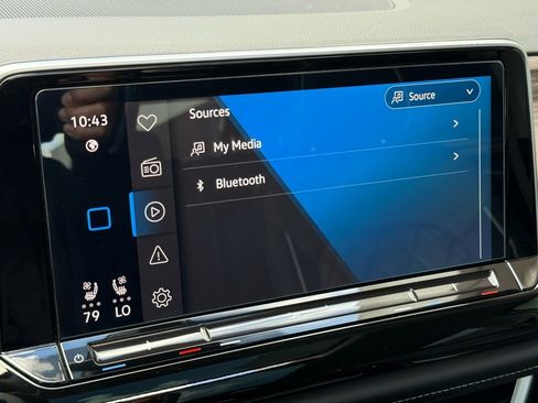 Used 2024 Volkswagen Atlas SEL Premium R-Line image 6