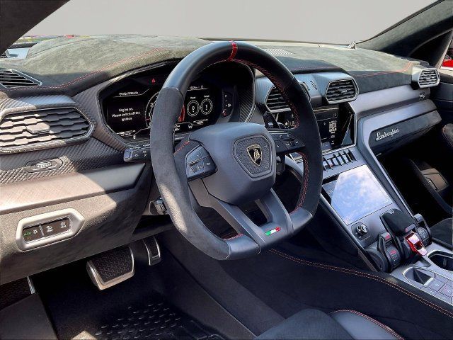 Used 2023 Lamborghini Urus Performante AWD/4WD image 17