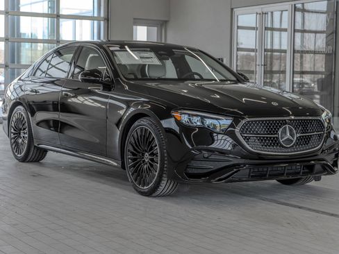 New 2026 Mercedes-Benz E 450 4MATIC Sedan image 21