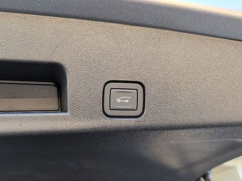 New 2026 Chevrolet Traverse High Country w/ LPO, Floor Liner Package image 13