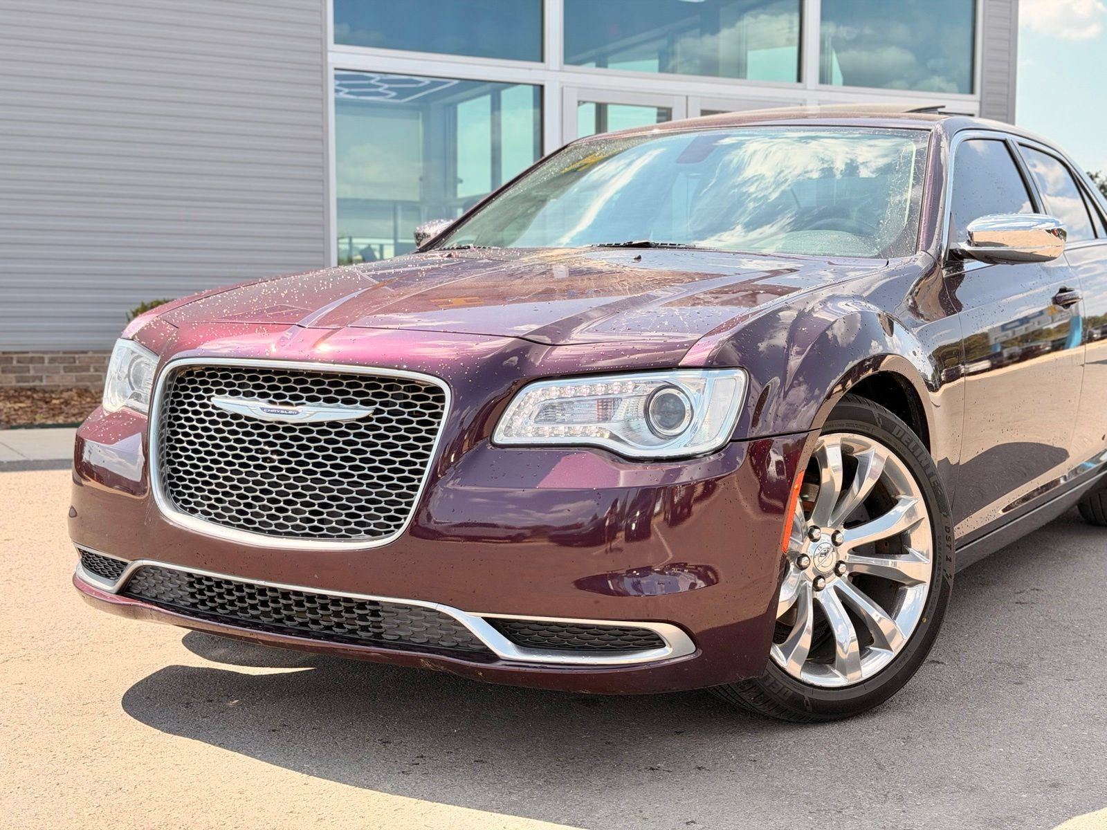 Used 2020 Chrysler 300 Touring L w/ Quick Order Package 2EF RWD image 5