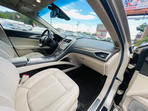 Used 2017 Lincoln MKZ Reserve w/ Luxury Package image 34