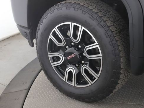 Used 2023 GMC Sierra 2500 AT4 w/ Gooseneck/5TH Wheel Package image 13